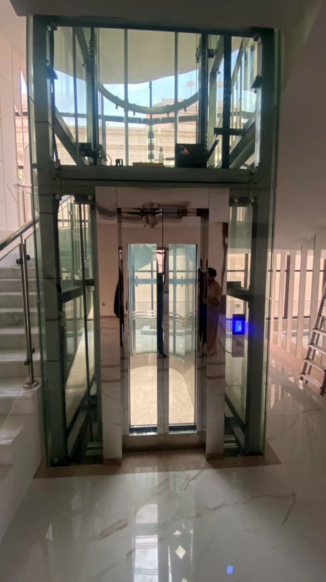 Panoramic lift installation in progress